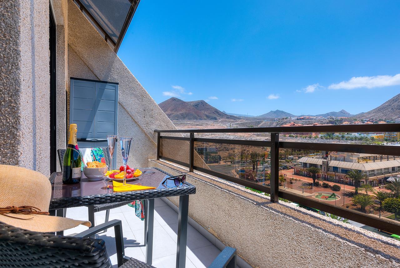 Modern Apartment Los Cristianos Center Buitenkant foto