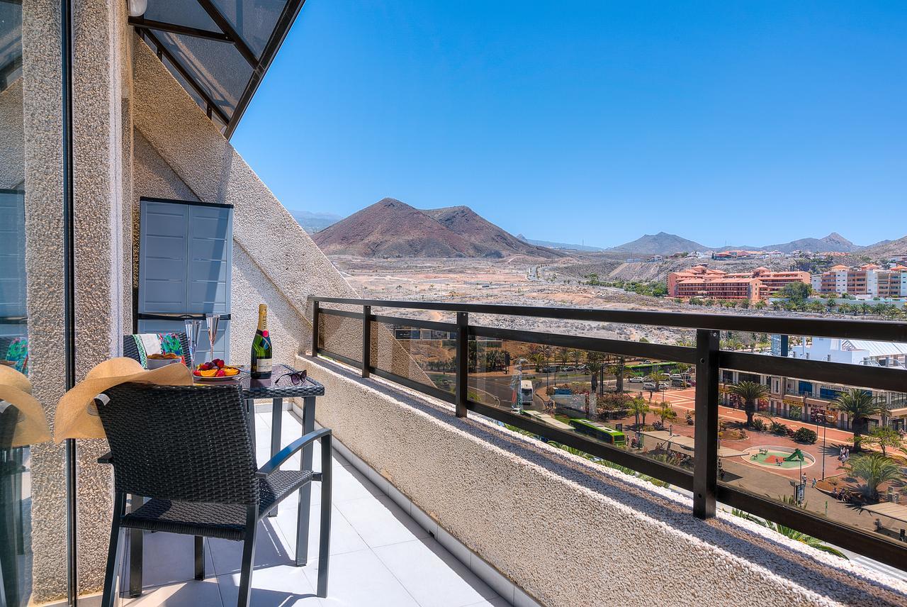 Modern Apartment Los Cristianos Center Buitenkant foto