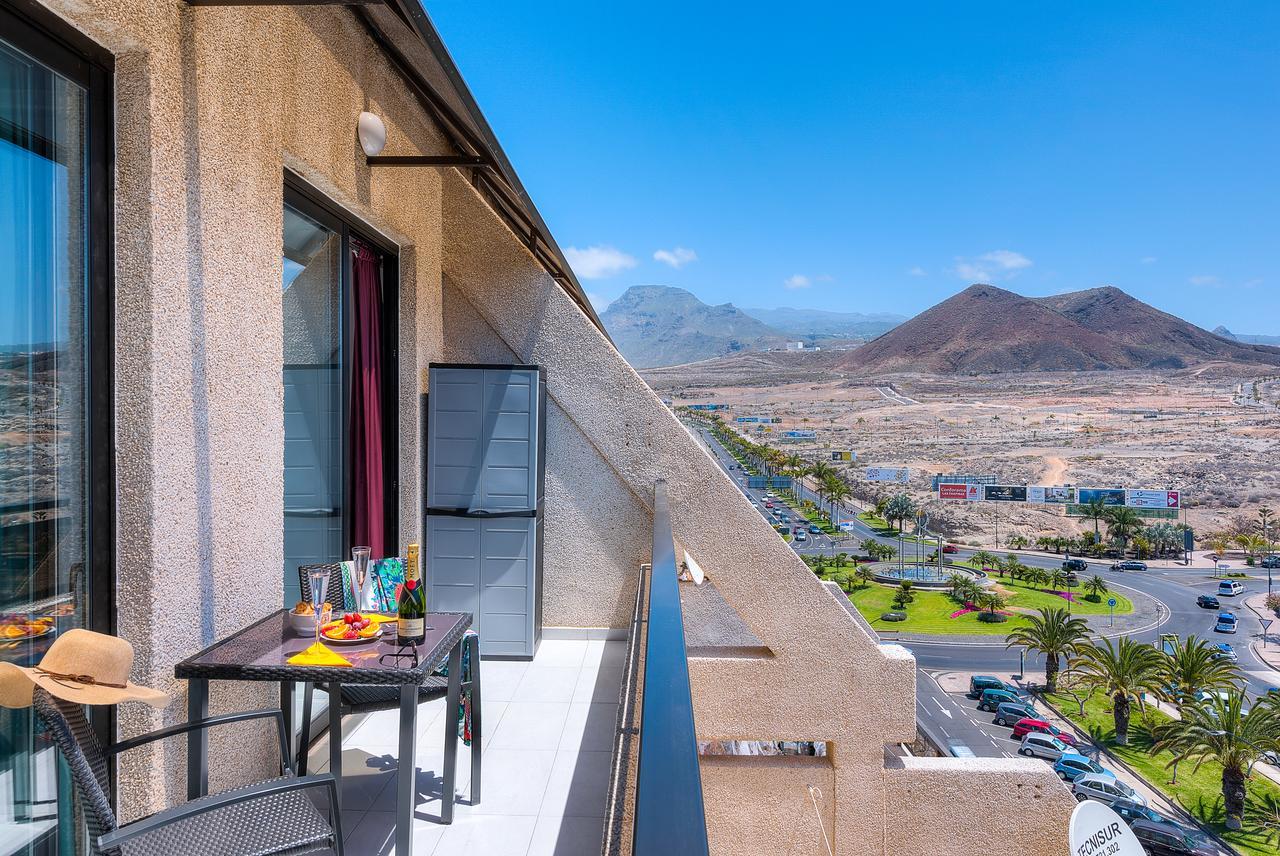 Modern Apartment Los Cristianos Center Buitenkant foto